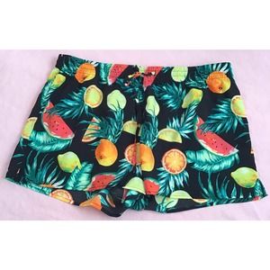 City Streets black shorts fruit theme size large